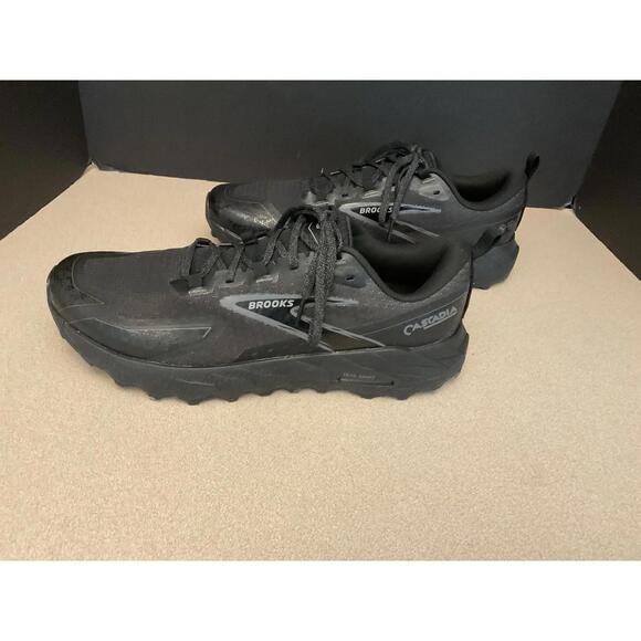 New! Mens Brooks Cascadia 18 Black/Grey Trail Running Shoes. Size 11.5D. Nice!!! - Picture 1 of 9